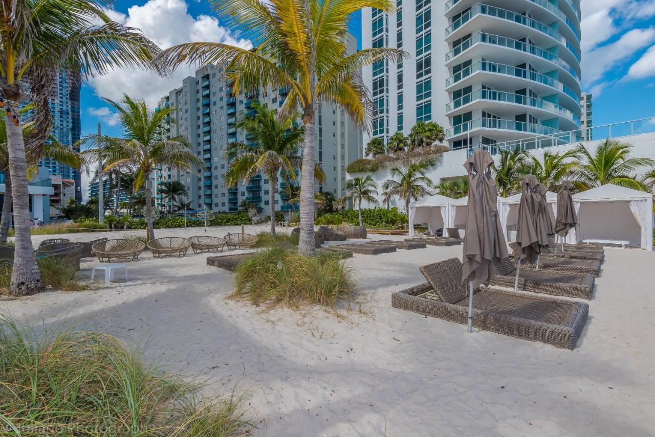 Private Ocean Condos At Hyde Beach Resort & Residences Beverley Beach Bagian luar foto