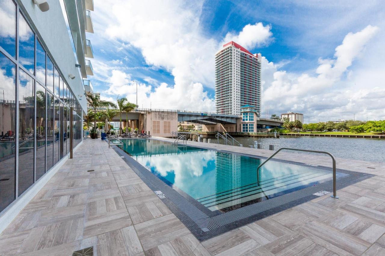 Private Ocean Condos At Hyde Beach Resort & Residences Hollywood Bagian luar foto